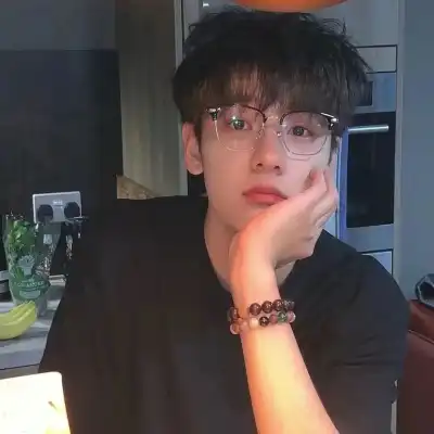 邱湛蓝